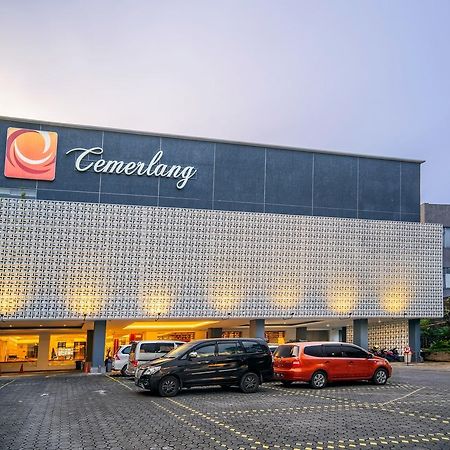Hotel Cemerlang Bandung Exterior photo